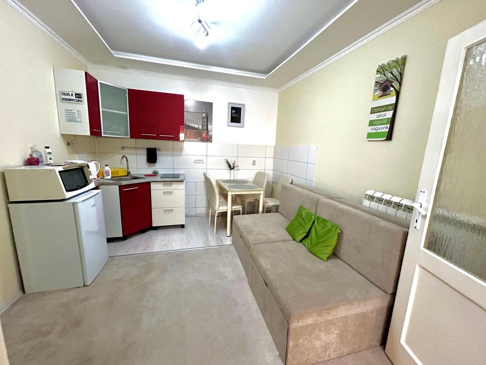 Belien Apartman Makó Cameră foto